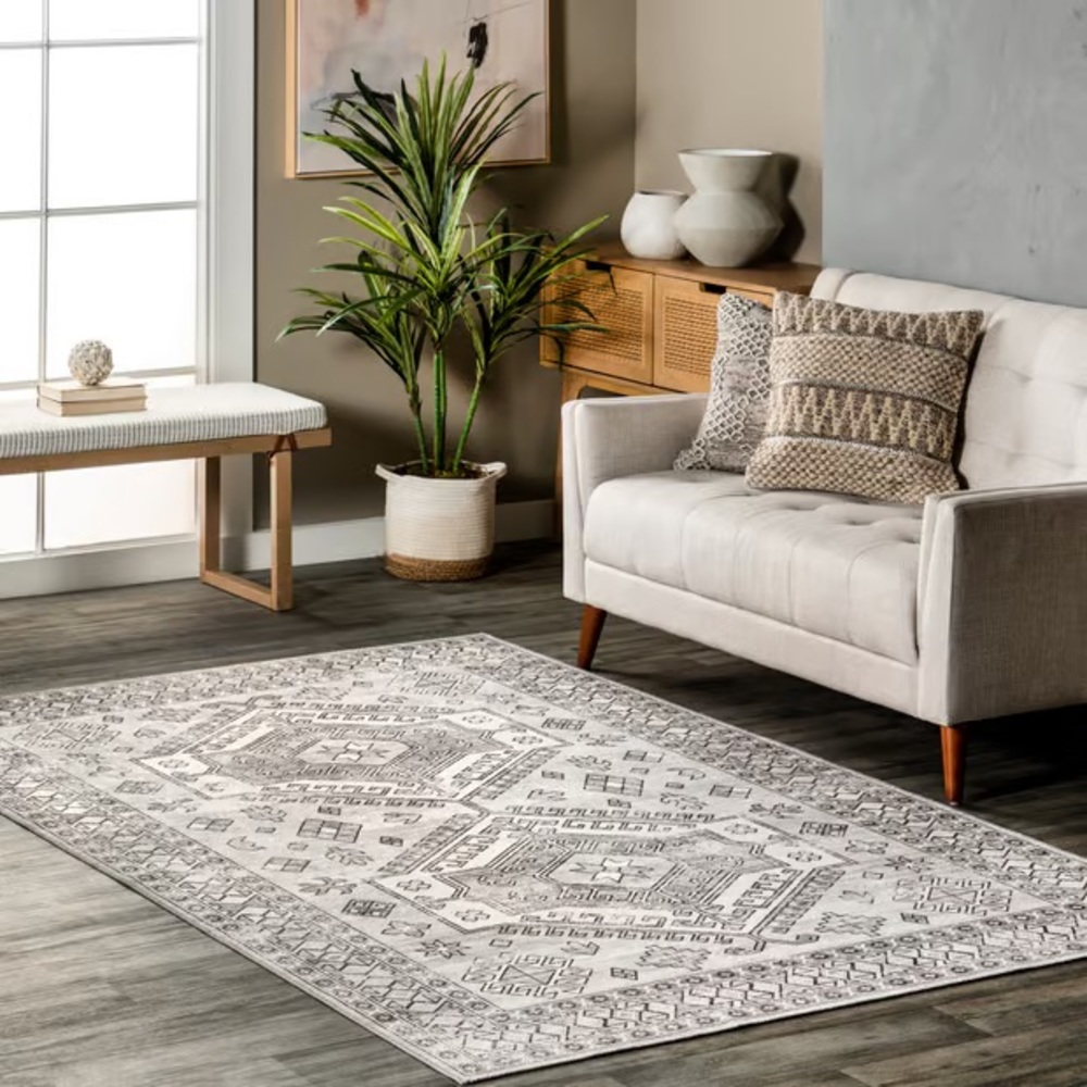 Ria Geometric Washable Rug | 4' x 6' | Light Grey